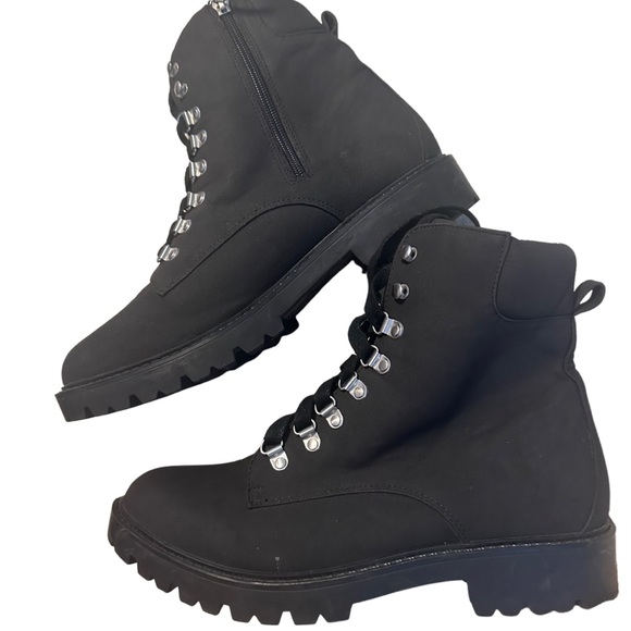 Charles by charles david randy boot
black combat boots size 9 NWOT - Picture 8 of 9